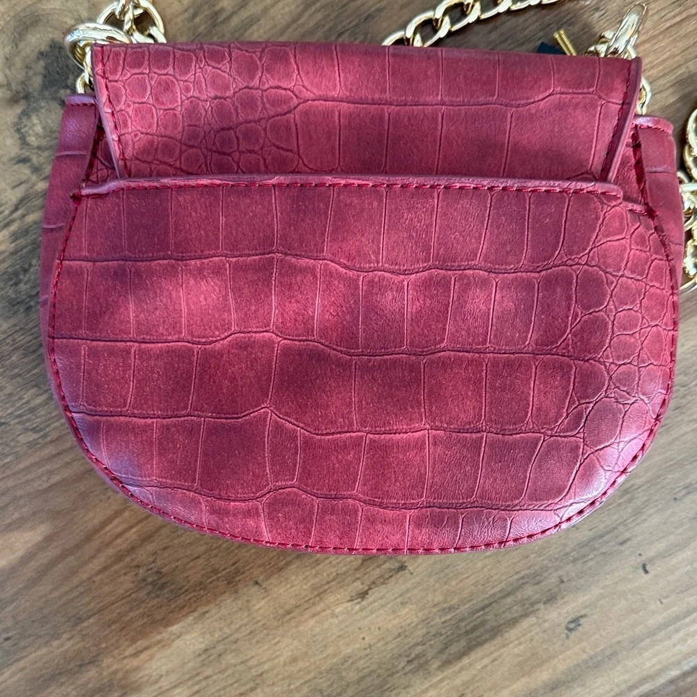 *BEBE* Michelle Mini Saddle Bag Crossbody Chain Strap Shoulder Purse - NEW - Picture 7 of 11